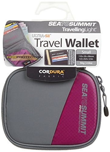 Sea to Summit Travelling Light RFID Travel Wallet 1
